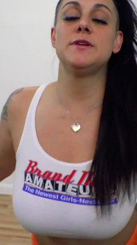 Inked Hottie Kali Ryder Deepthroats a cock i Gets Her Pussy Fucked!