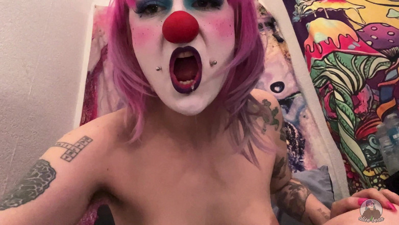 Alice Bean: Crude Clown