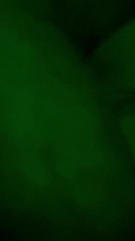 Aldatılan koca, karısının kocasının arkadaşıyla sert seks yaparken videoyu kaydediyor