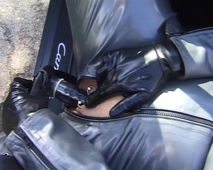 BB Video - Vintage Story: ドイツのMILFアマチュアソロ女性アウトドアブルネット #2