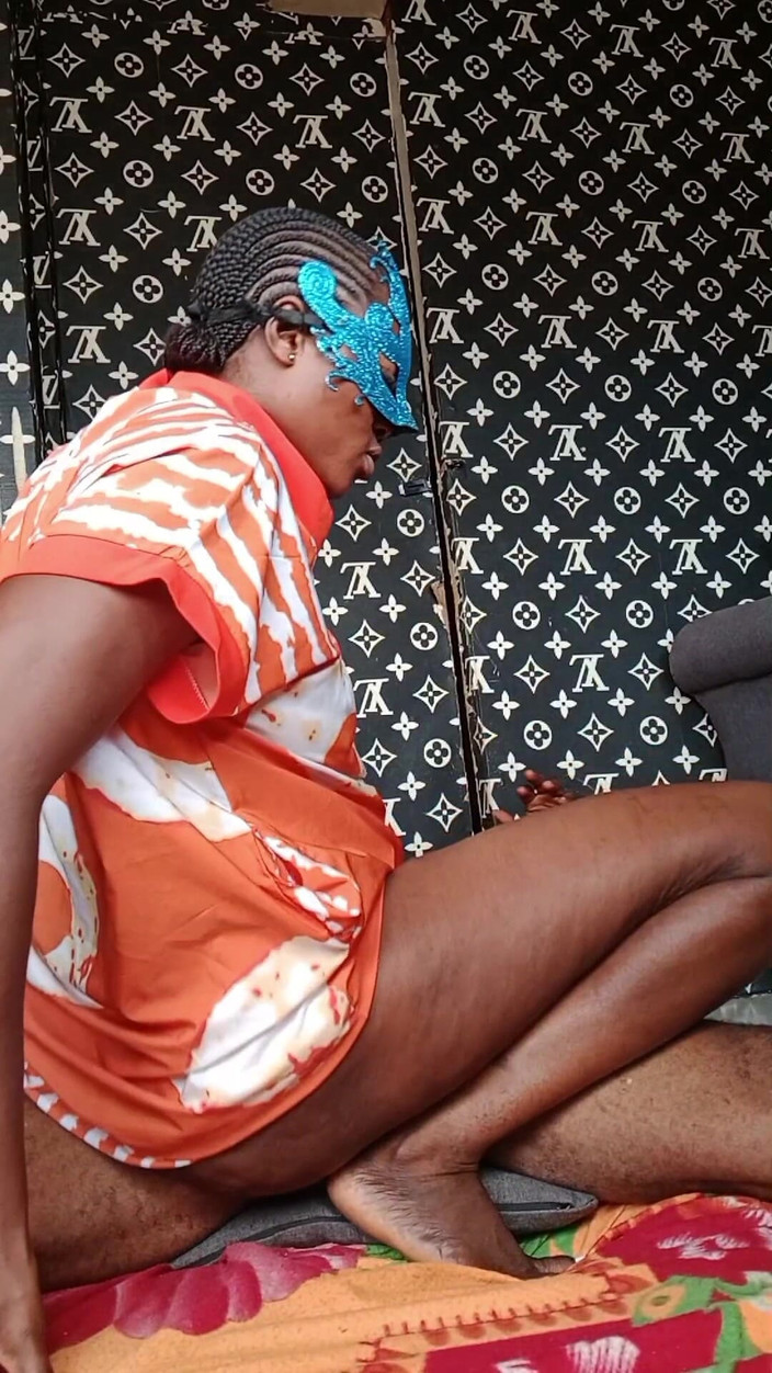 Pornbabe: Djupt in i mitt livmodern