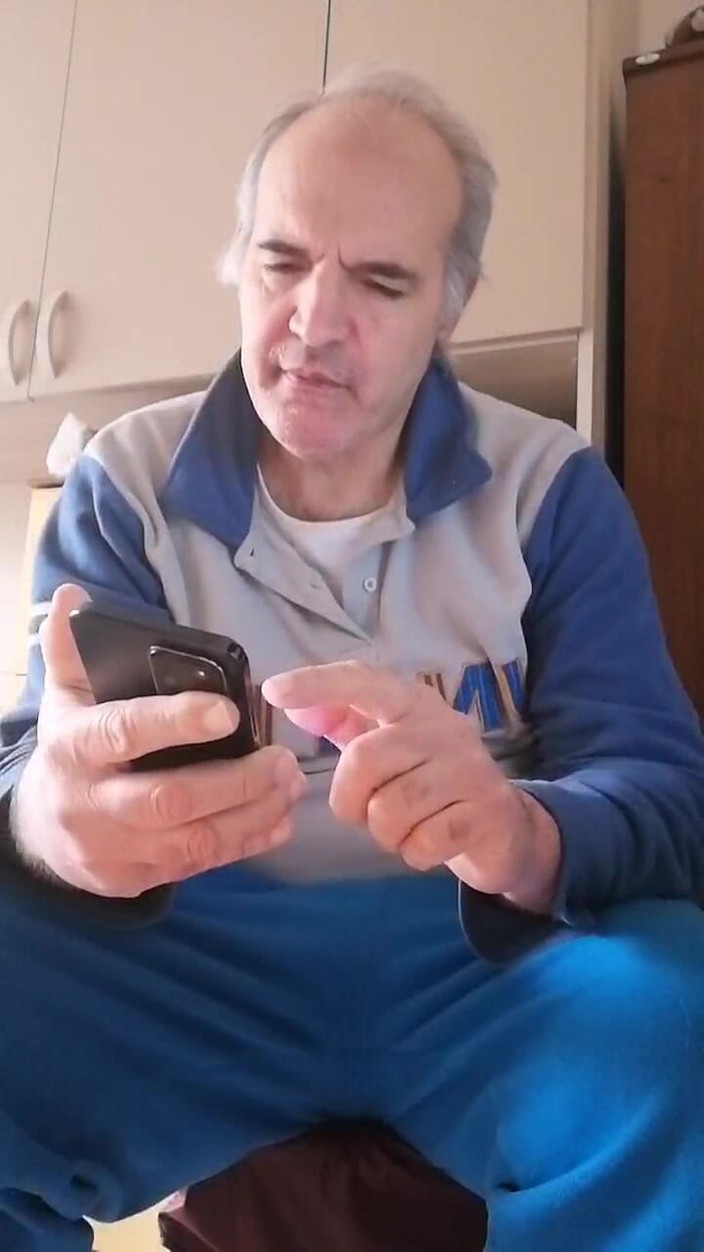 Setesesso7: Я дрочу своим твёрдым членом и засовываю пальцы в открытую задницу