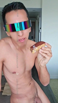 Schokoladen-Éclair.