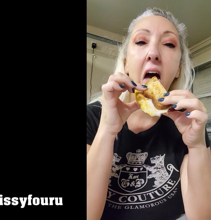 Porno angels: I love to make love to my food starring missy...
