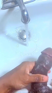 How to Properly Wash Your Dick