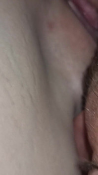 膣でセックスし舐めて