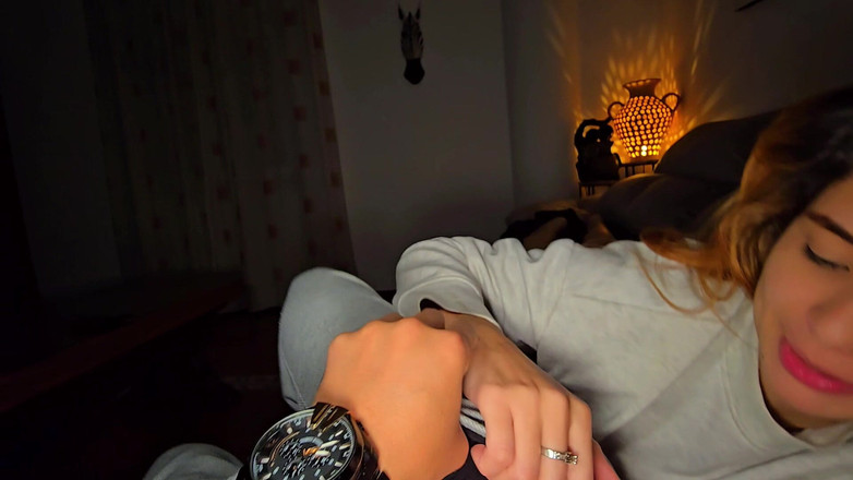 Labestiaylabella: Chị kế hứng tình được đụ và được bao phủ bởi tinh dịch...