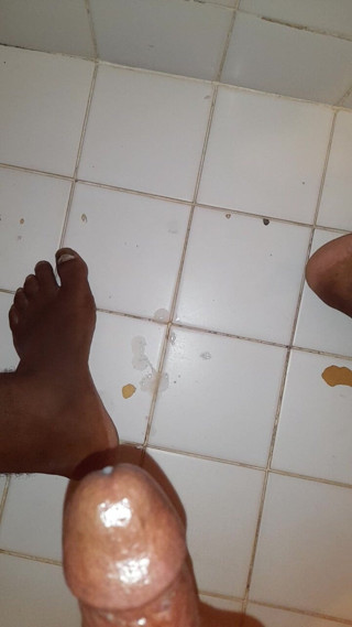 Islandvibes69: Jerking off