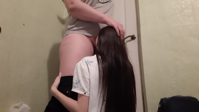 Lesbian-illusion: Вона подякувала мені за мій подарунок кунілінгусом - лесбіянка-ілюзія