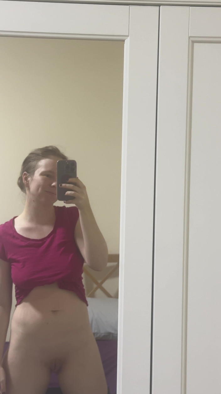 SweetLucy96: Развлечение поздней ночью в постели