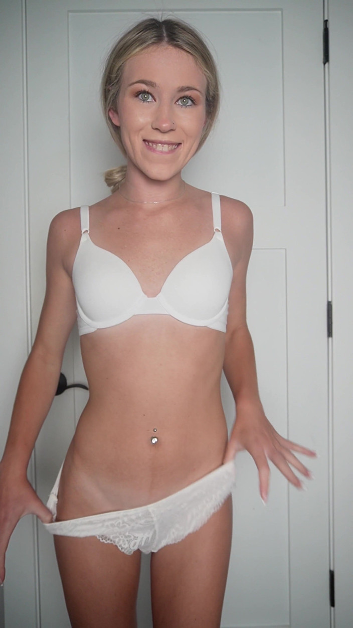 Keeks3005: Padme Striptis