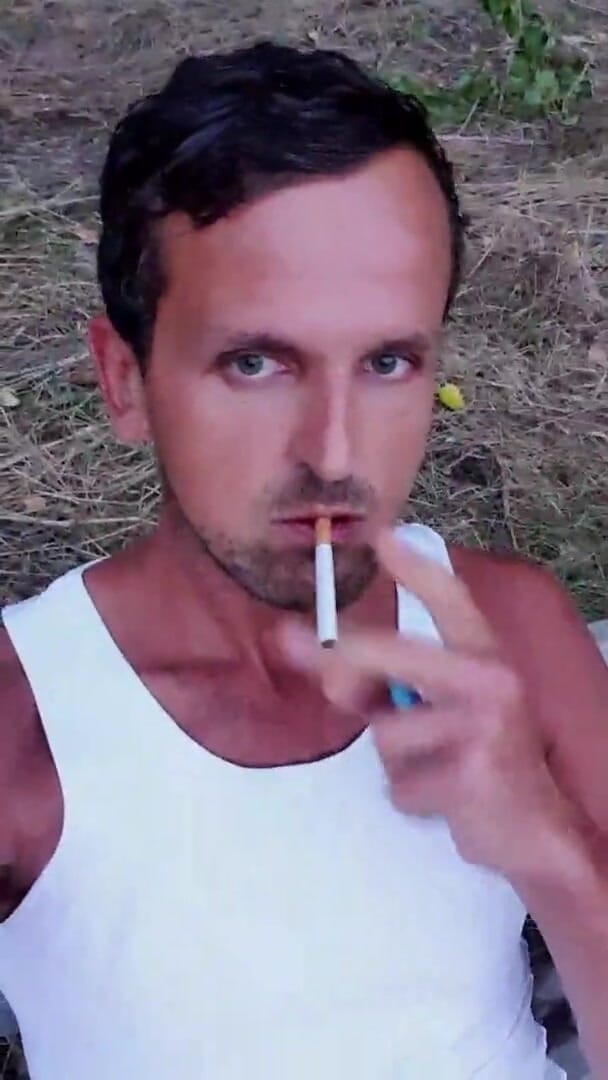 Slutboyben: Öffentlicher exhibitionist
