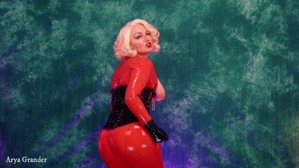 Arya Grander: Latex JOI in French!