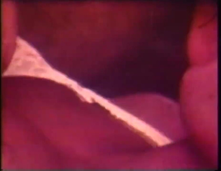 Vintage megastore: 在户外被捕并被干