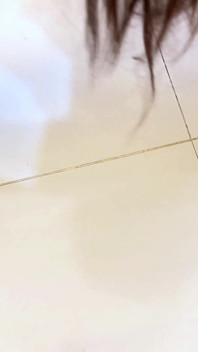 Rabuda curvilínea árabe madrasta gostosa presa debaixo da cama
