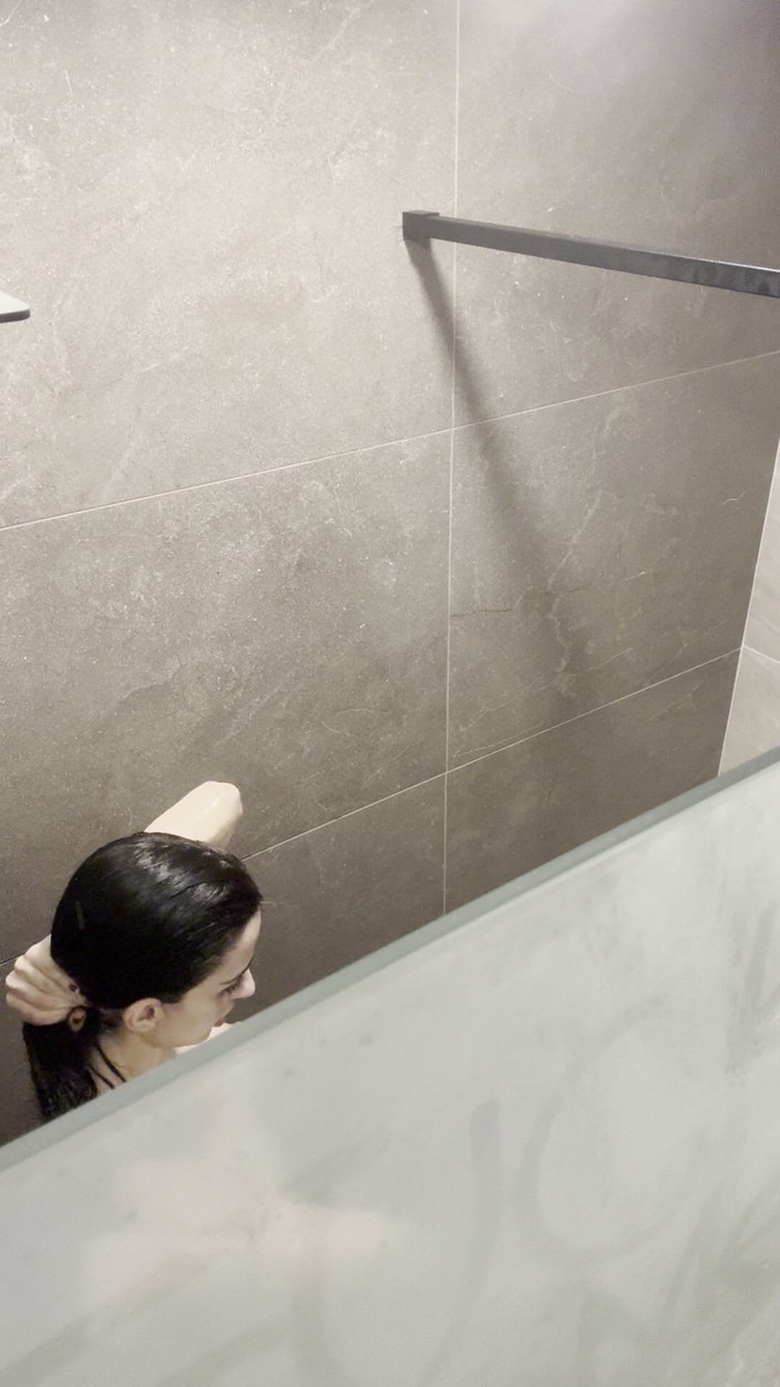 silicone_brunette: Camera trong phòng tắm của tôi
