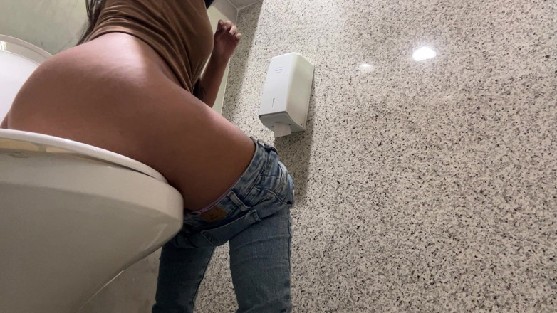 AngelNovinha: Latina Cumming in Public Bathroom, Got Excited and Came in...