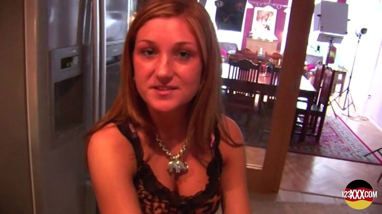 Mature Climax - 100% Mature Videos: Esta gata alemã quer sua recompensa quente em seus peitos...