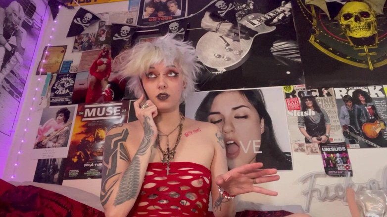Glitterqueen1999: Gothic meisjes ex-jongenf bezit haar lichaamsoverdracht
