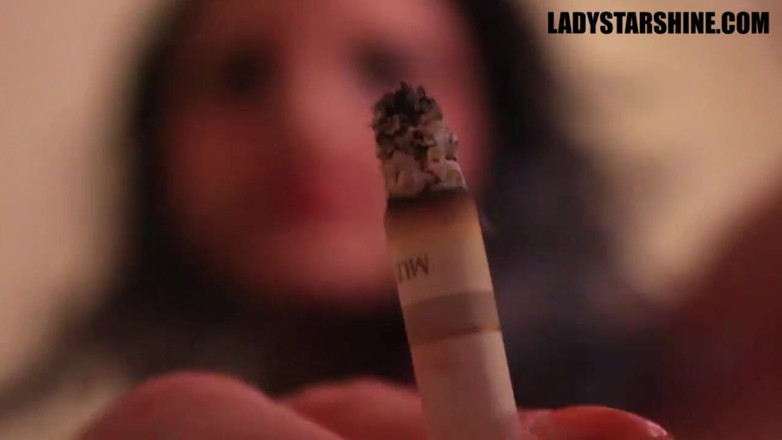 Lady Mesmeratrix Official: Human ashtray