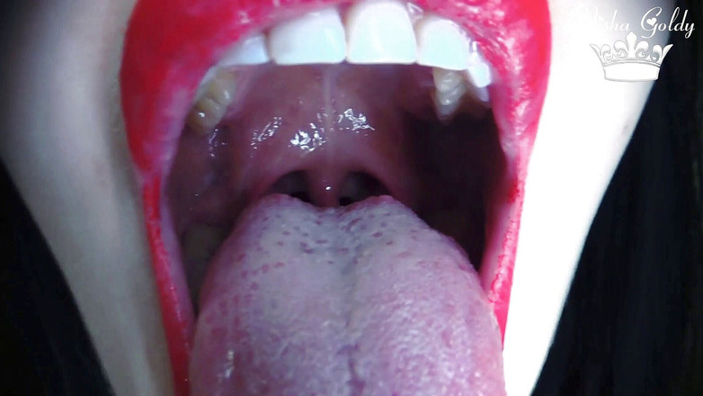 Goddess Misha Goldy: Będziesz na zawsze częścią mojego pięknego ciała! Jedzenie fetyszu!