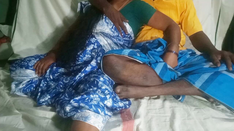 Desi Sathiya: Індійська дезі мила дружина чоловіка насолоджується романтичним моментом