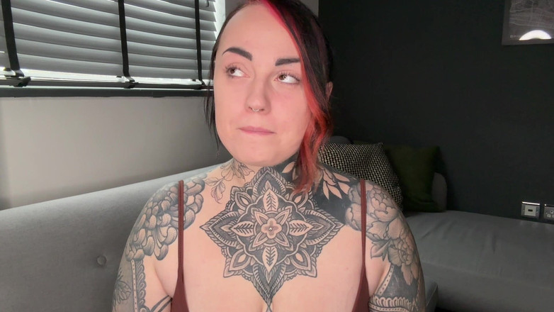 Miss Valentina: Si jalang banci saya bahagian 2: membeli-belah perjalanan