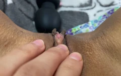 Close up masturbation with vibrator to real orgasm