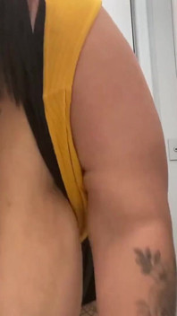 BBW เอาไข่สั่นยัดรูตูดในห้องน้ำ