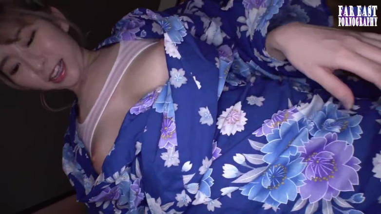 Far East pornography: Cesur bir güzellik olarak zıplayan i cup devralma açık havada...