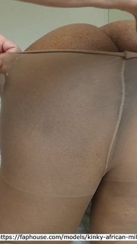 Kinky African MILF Stuffed