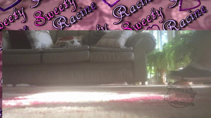 Sweety Racine: Giant SSBBW feet walking