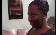 Horny white dude gets to bang a curvy black slut in bed