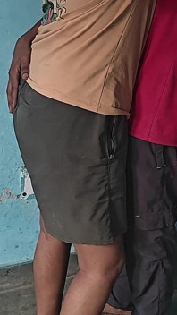 Teman wanita, tolong berikan saya