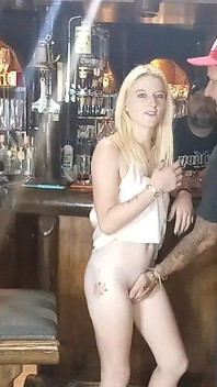 Nevlastní Otec Mě Prstí Tak Tvrdě, Dokud Se Neudělám
