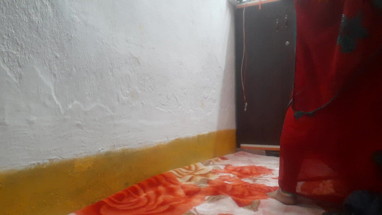 Busty Banuu: Sari rojo tetona tetona las mujeres follan