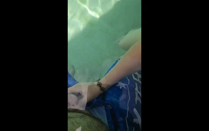 Bellaboo: Masturbación con la mano