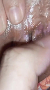 Beautiful 18yr Old Stepsister Gets Her Wet Hole Fingered and She Likes It - Homemade Amateur