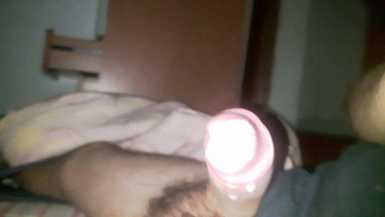 Lo Zborro: 素晴らしいペニスから滴る精液