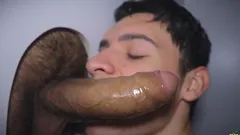 Sborrata anale Camilo brown scopa il buco rosa di juan ferrer senza preservativo al gloryhole