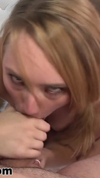 AJ Applegate blowjob telan mani sudut pandangan pertama