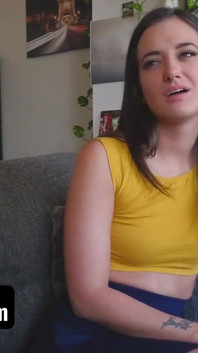 Sislovesme - güzel tombul üvey kız kardeş gia paige üvey erkek kardeşiyle tabu sert sikişiyor