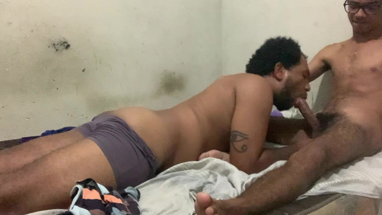 Couple 2 Black: Video 0410 Güvendeyiz, İyiyiz, Hepinizi Özlüyoruz