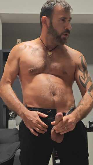 LupoNeroXL: Daddy Huge Cock Masturbation