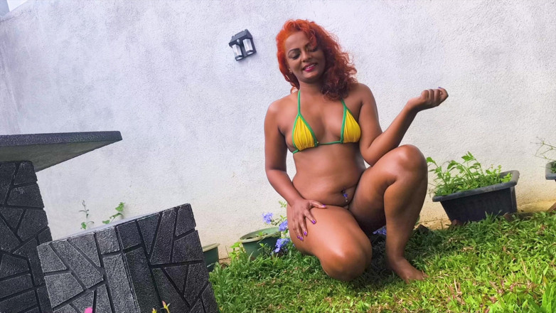 Beauty7Angels: Probare de bikini sexy pe Haul Nilmini Sheron