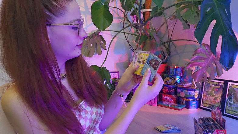 petitesubkitten: Asmr Toys拉可爱的红发女郎