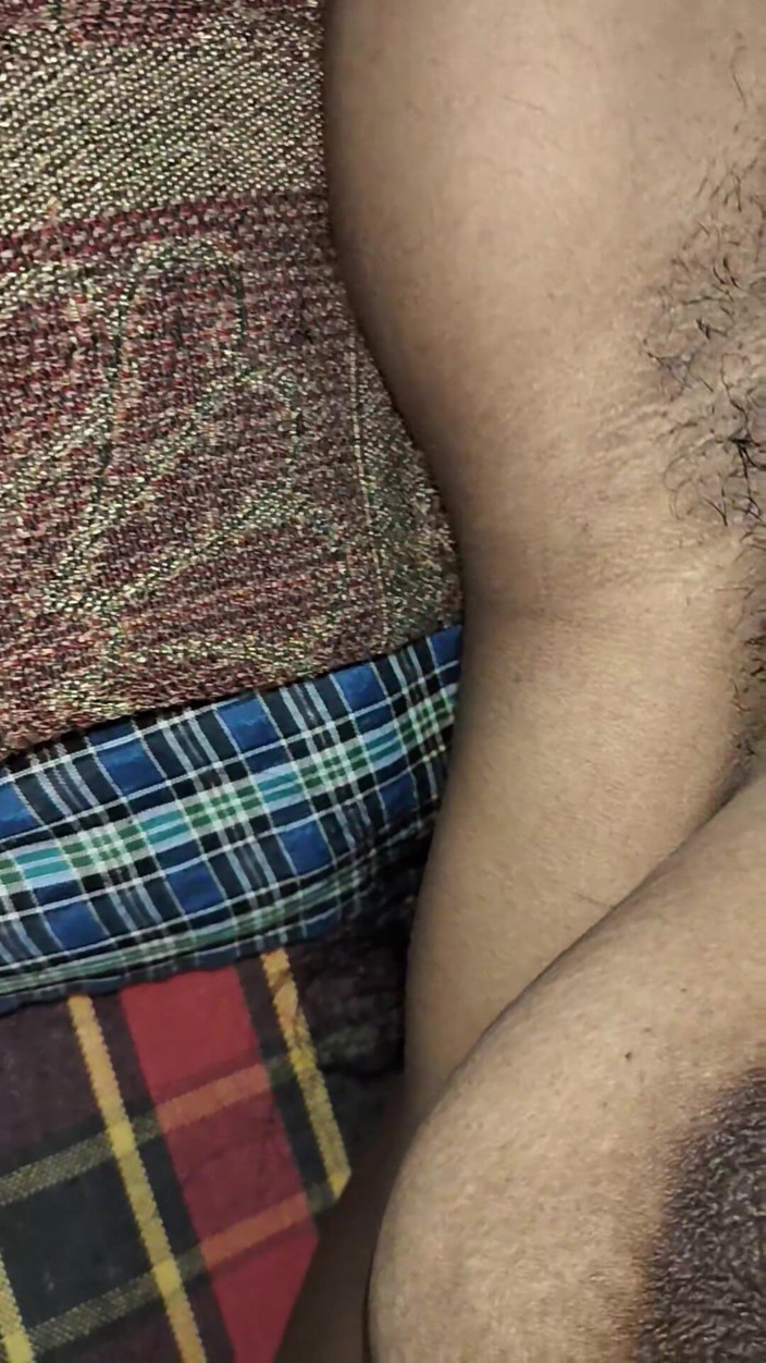 X videos: 인도 의붓오빠가 괜찮은 의붓 여동생을 유혹해