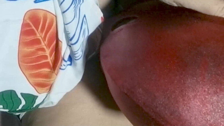 Minhaesposaparaoutro: Cornudo marido comiendo esposas grandes y carnosas