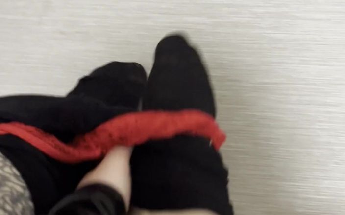 Bigtiddygoth: Pulling Down My Panties
