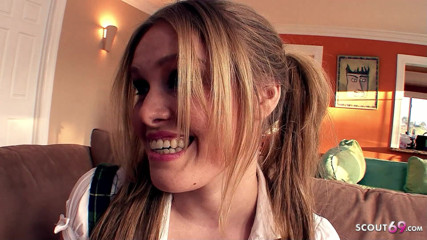 Full porn collection: Sexy magra teen Sindee scopata dal capo nero con un...